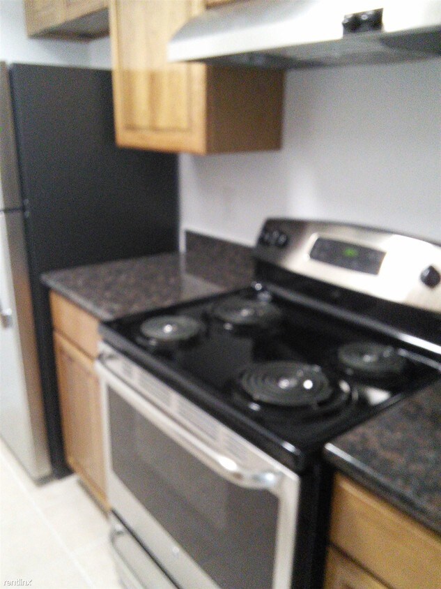 Primary Photo - 9201 Clarewood Dr