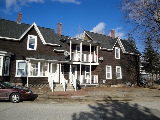 Building Photo - 77 Ferry St