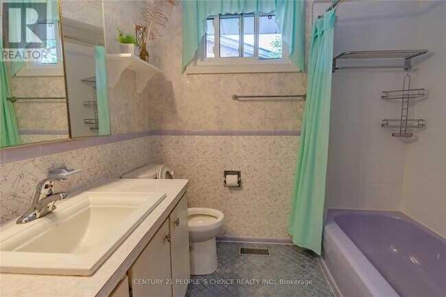 Building Photo - 25 Darlington Dr