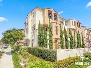 Building Photo - 1285 Via Lucero