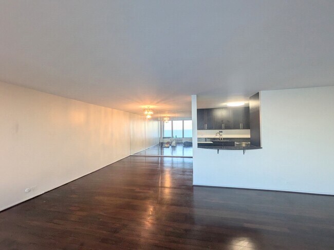 Building Photo - 505 N Lake Shore Dr