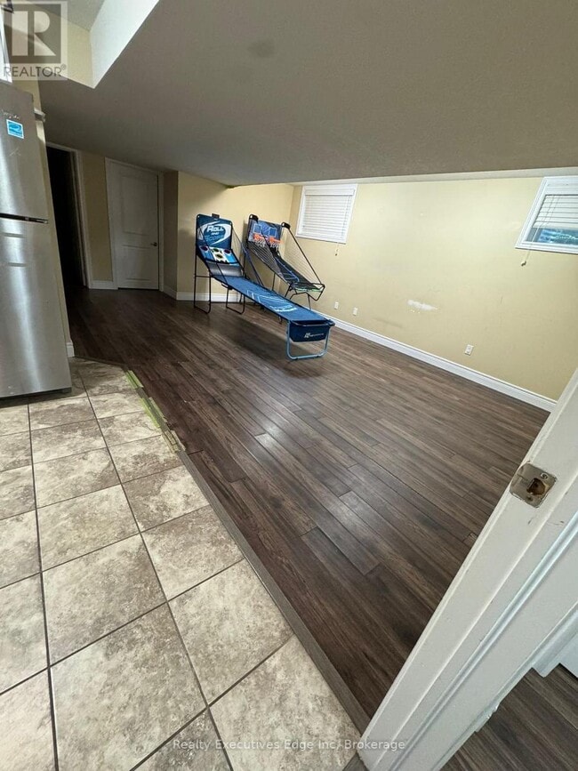 Building Photo - 111 Dallan Dr