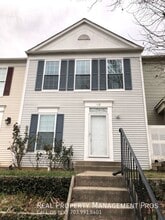 Building Photo - 112 Paddington Way NE