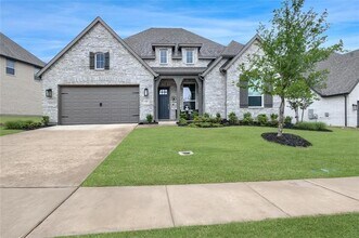 Building Photo - 610 Lavender Dr