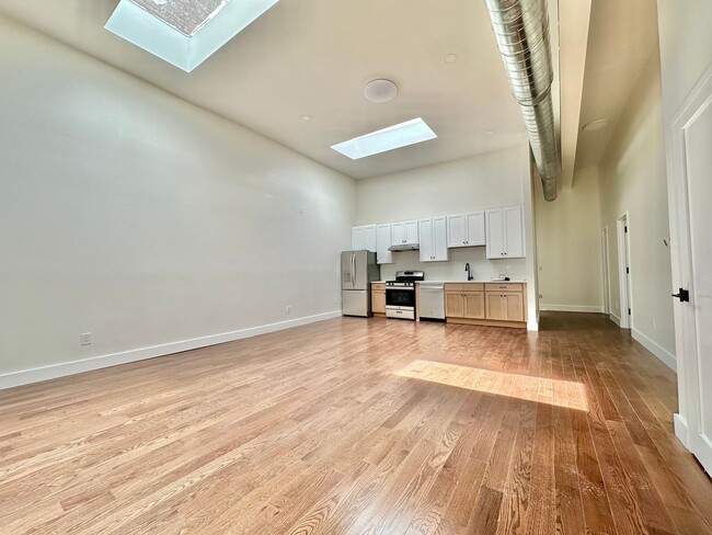 Photo - 402 Crown St Apartment