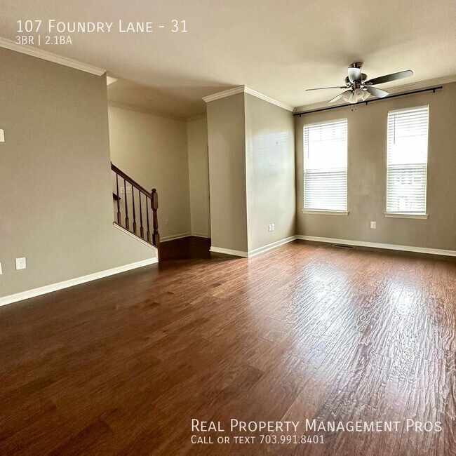 Foto del edificio - 107 Foundry Ln