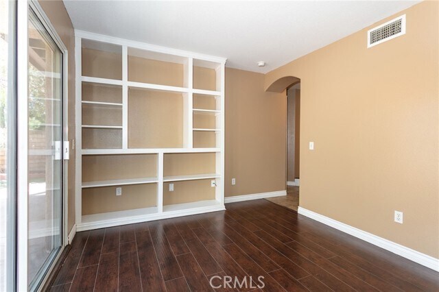 Foto del edificio - 1750 Tallowberry Ln