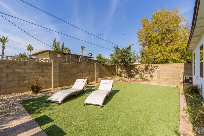 Building Photo - 4532 N 74th Pl