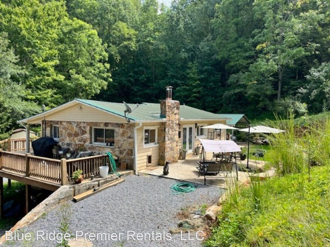 Foto principal - 3 br, 2.5 bath House - 185 Locust Street