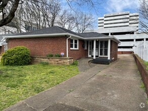Building Photo - 1818 Morena St
