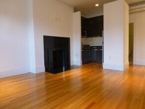 Building Photo - 254 Newbury St