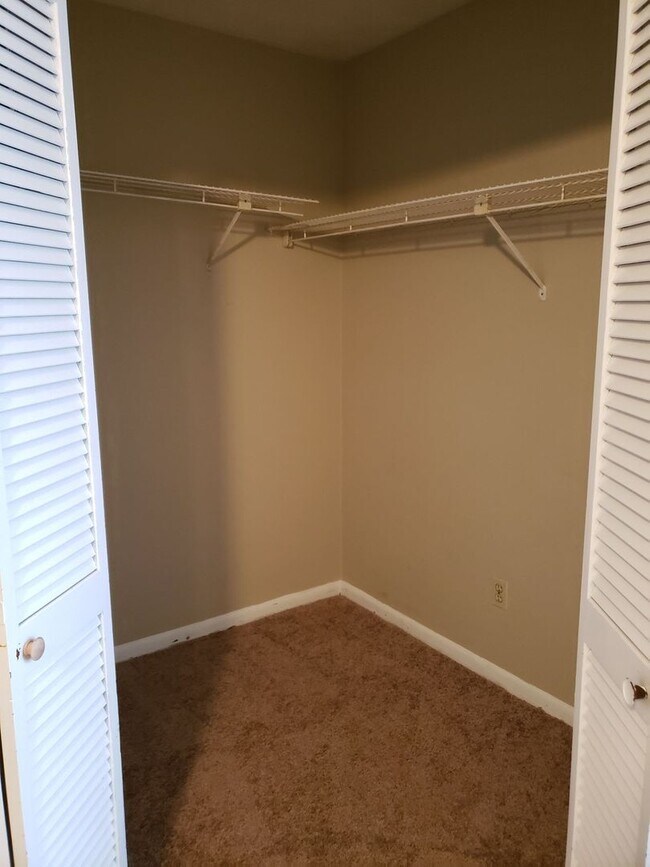 Foto del edificio - Townhome Near the Beach, In the Heart of PCB! *SPECIAL: 1/2 OFF 1st Month's Rent* + *Military Inc...