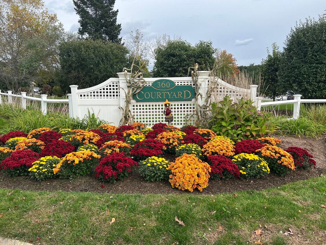 Foto principal - 360 Littleton Rd