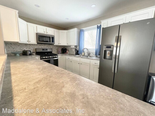 Foto del edificio - 4 br, 2 bath House - 1171 Sunrise Blvd.