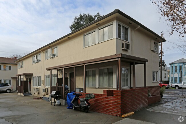 Building Photo - 1000 V St