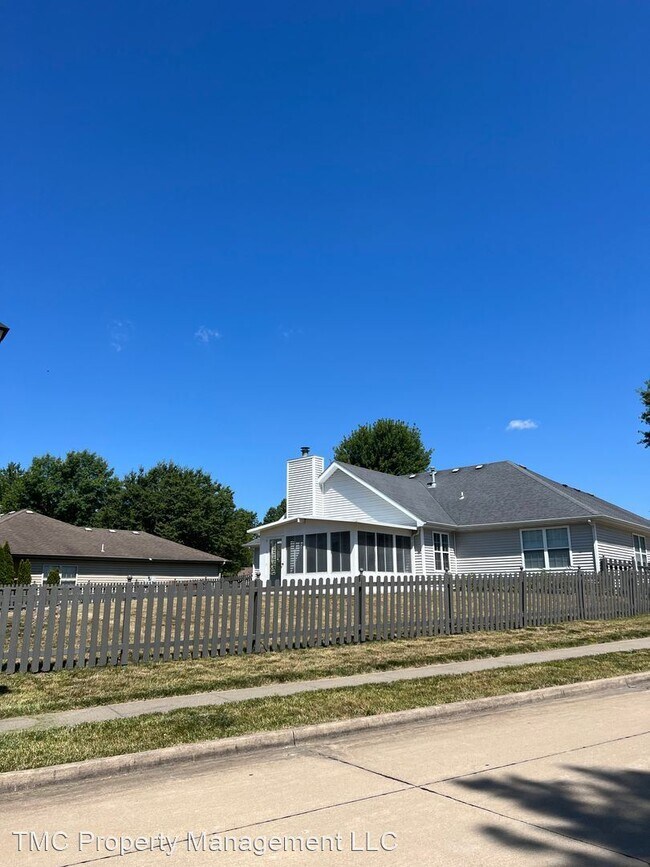 Foto del edificio - 3 br, 2 bath House - 3900 Cameron Ct.