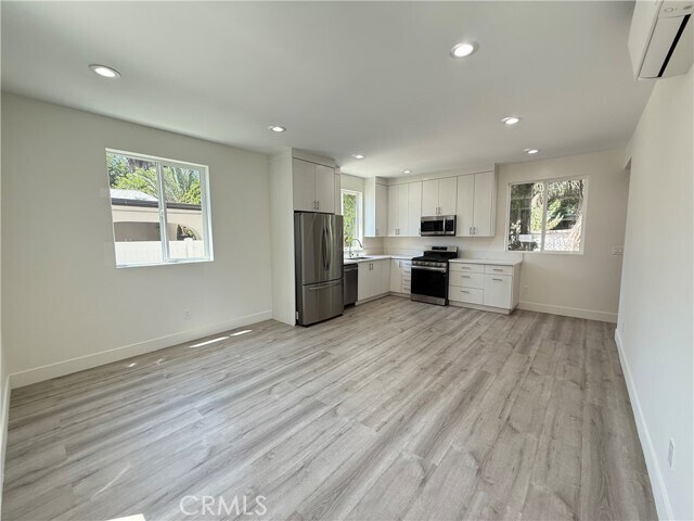 Building Photo - 19515 Cantara St