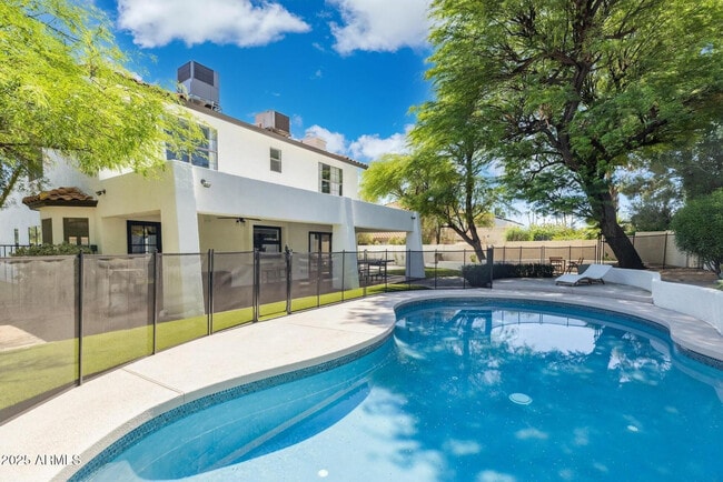 Building Photo - 5556 E Sandra Terrace