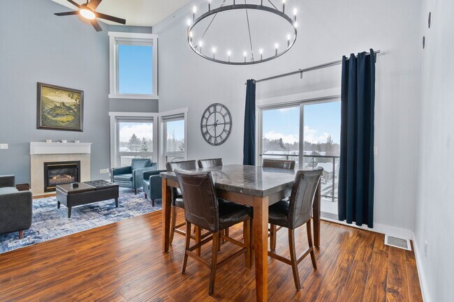 Building Photo - 7951 96 St NW