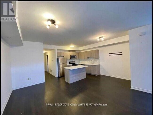 Building Photo - 196 Pine Grove Rd