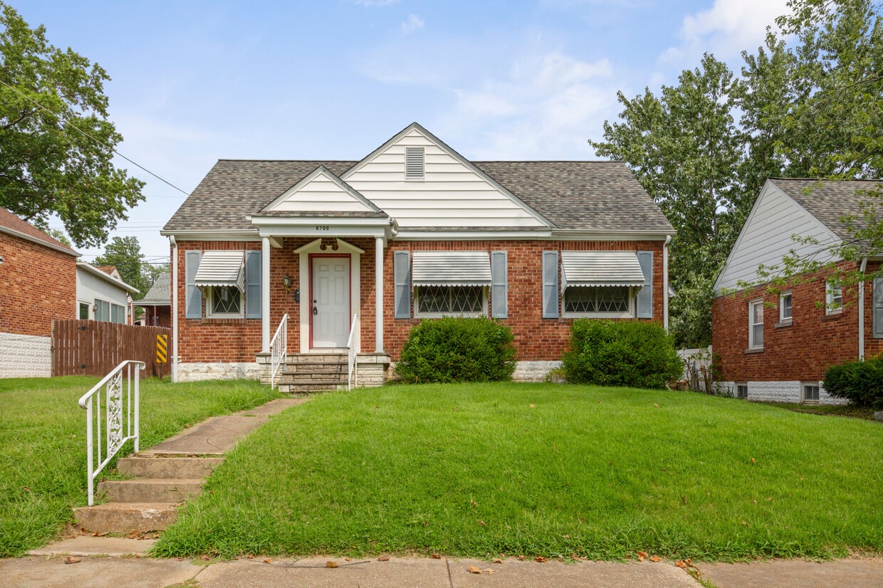 Primary Photo - 8700 Neier Ln