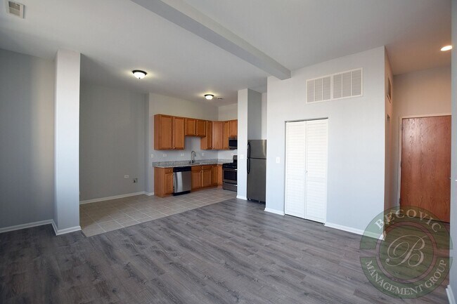 Foto del edificio - 2505 W Howard St