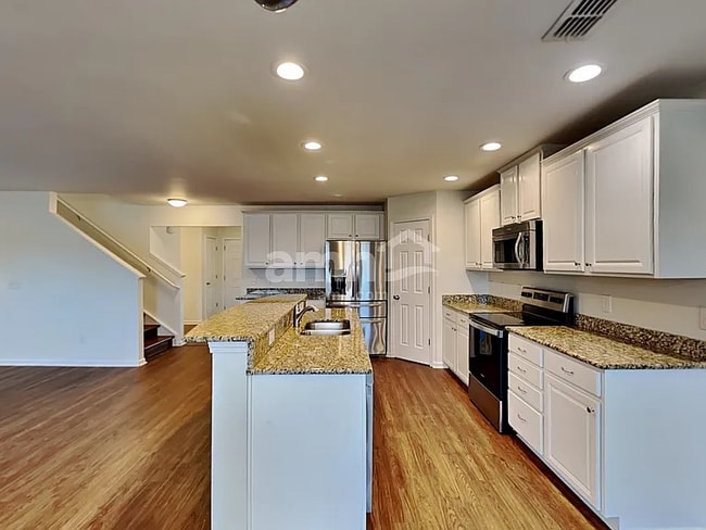 Foto del edificio - 536 Rock Island Way