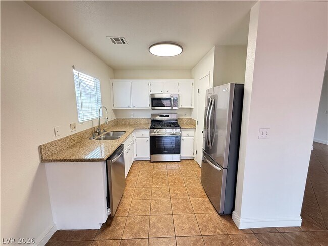 Foto del edificio - 3130 Meadow Flower Ave