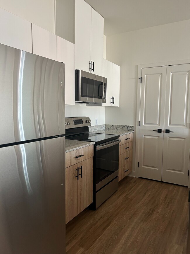 Parkside Apartments 7510 N Oak Trafficway Gladstone, MO Apartments for Rent in Gladstone