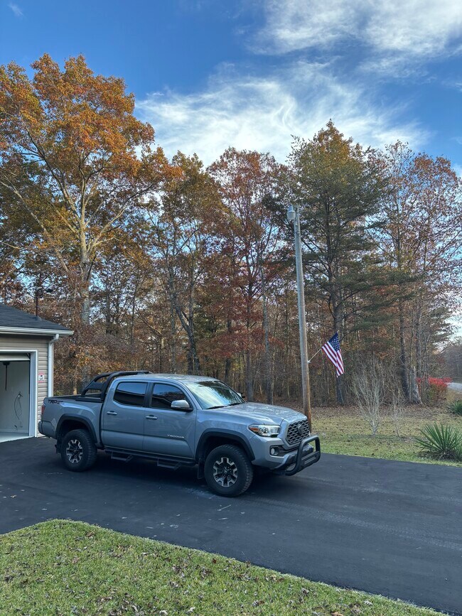 Foto del edificio - 1015 Katta Trce