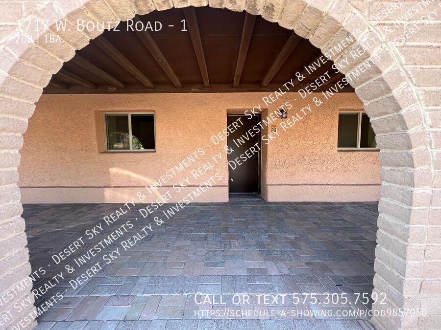 Primary Photo - 1717 W Boutz Rd