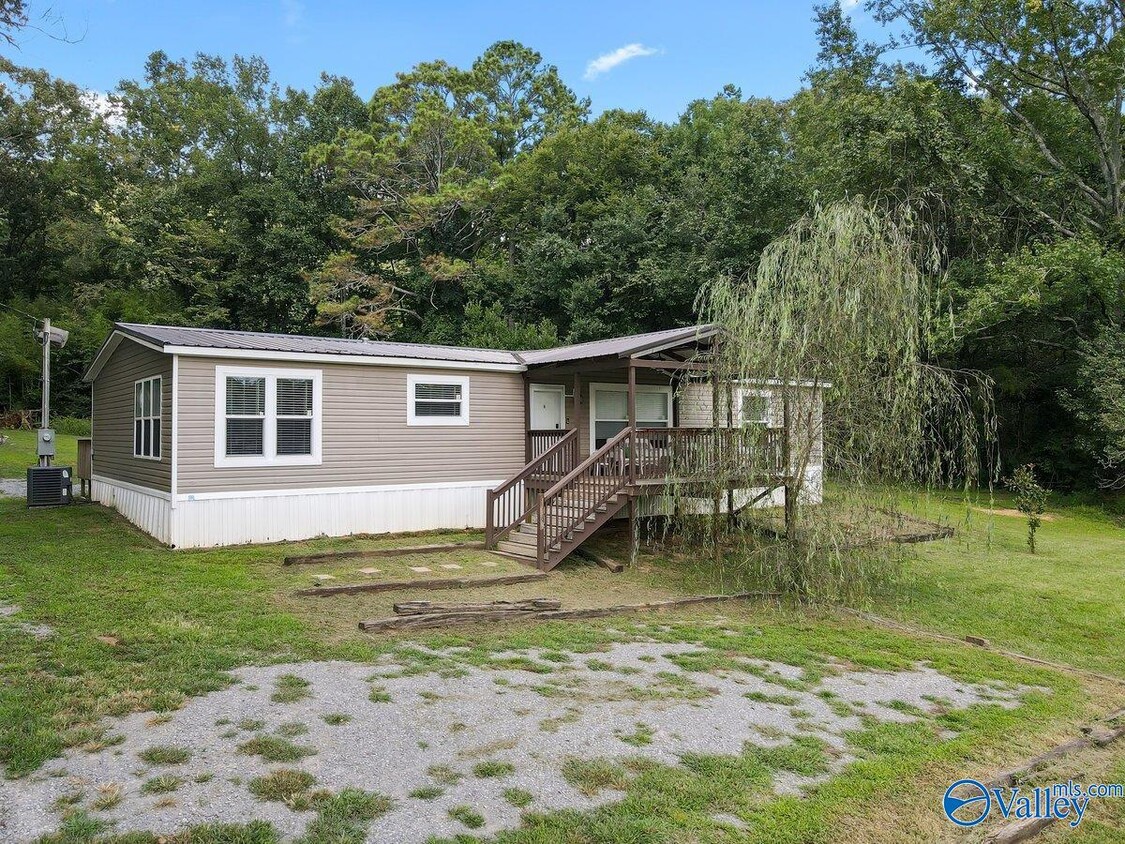 Primary Photo - 1169 Honeycomb Rd