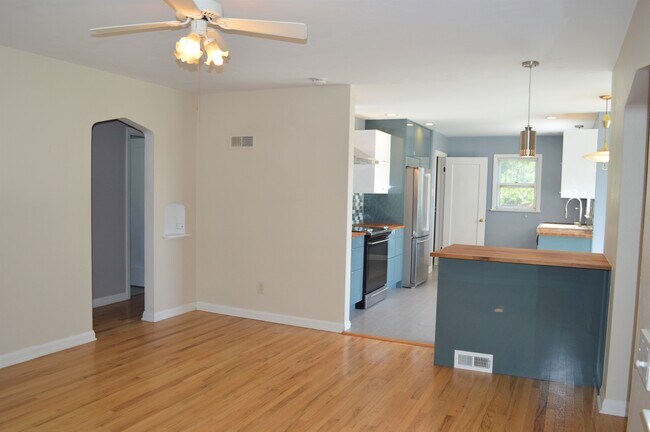 Foto del edificio - 3153 Broadway St