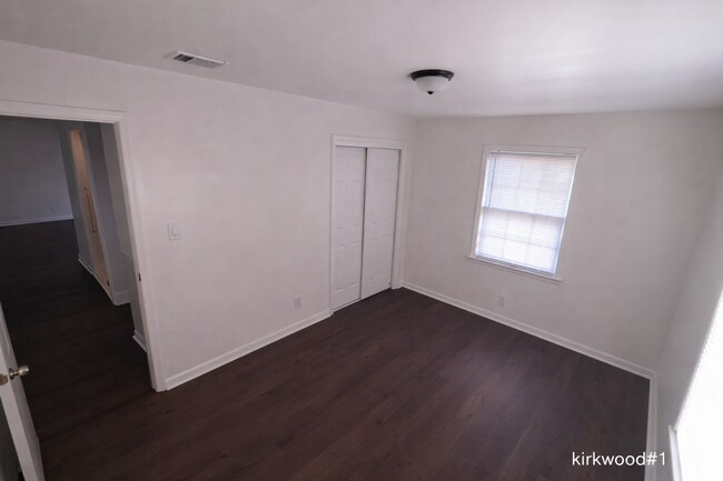 Foto del edificio - 134 Kirkwood Cir