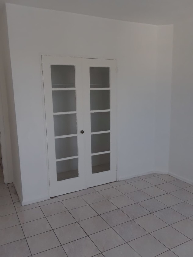 Foto del edificio - 2300 W Flagler St