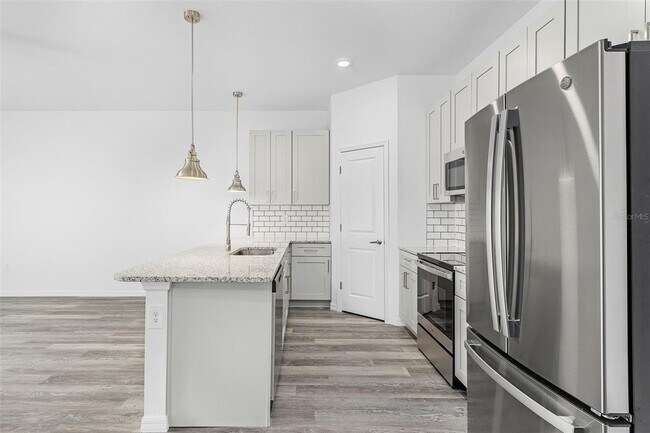 Building Photo - 1156 San Cristobal Ave
