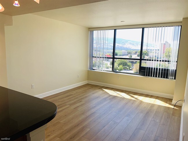 Foto del edificio - 450 N Arlington Ave