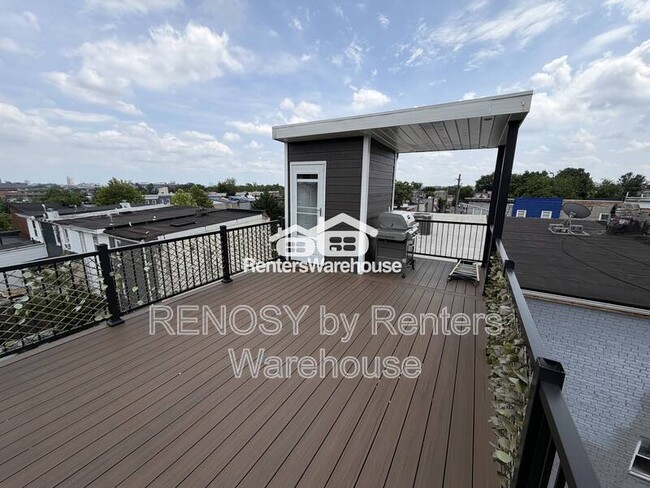 Building Photo - 1514 McHenry St