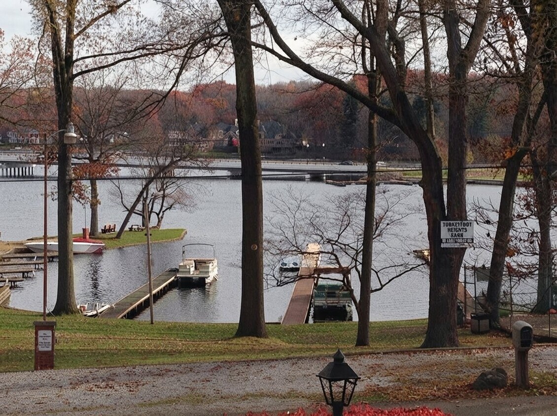 Foto del edificio - 3831 N Glenridge Rd