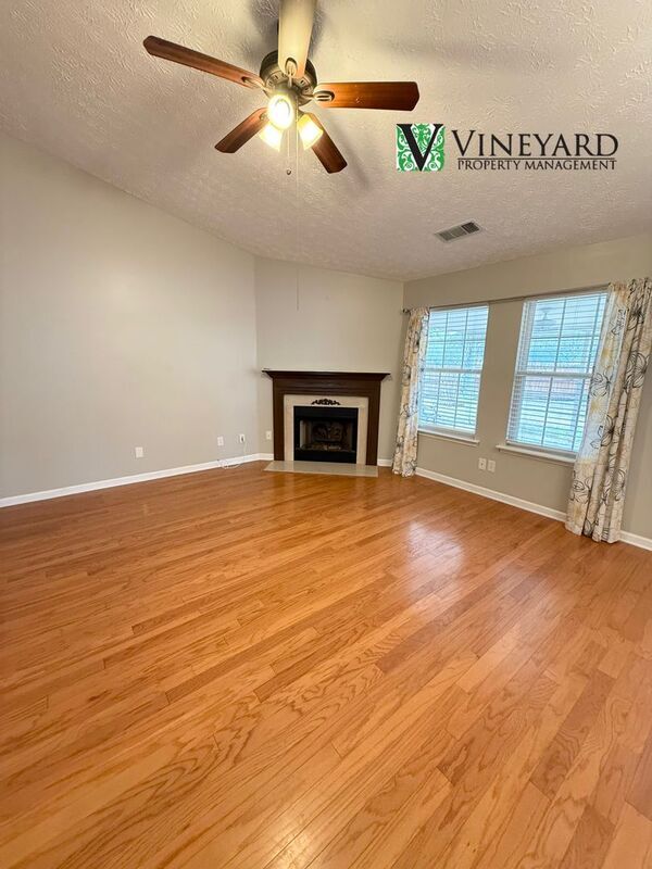 Building Photo - 515 Kensigton Park Dr