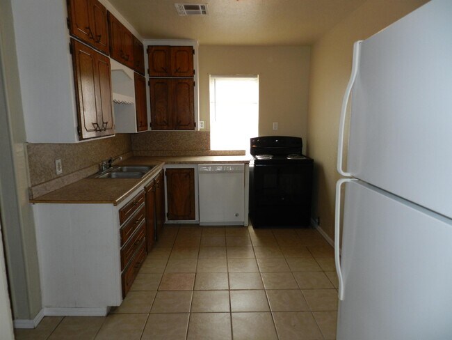 Foto del edificio - 2320 SW E Ave