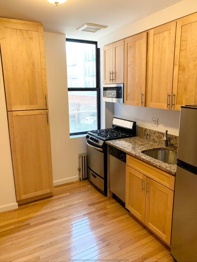 Foto principal - 3220 35th St