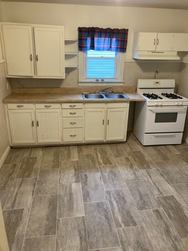 411 Park Ave, Cuba, MO 65453 House Rental in Cuba, MO