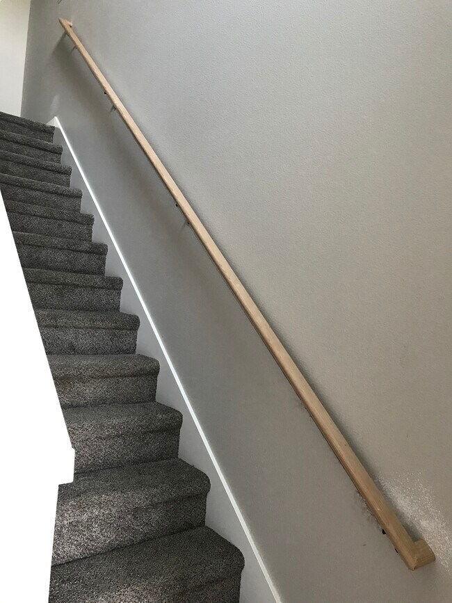 Building Photo - 534 April Court