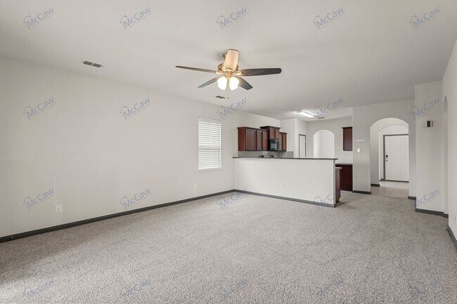 Foto del edificio - Charming 3-Bedroom Home with Fresh Updates...