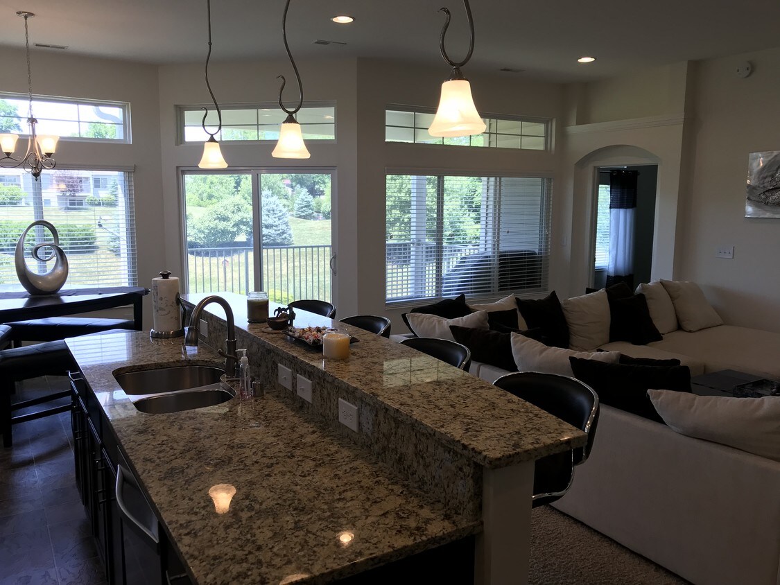 Kitchen - 2291 Paragon Mill Dr