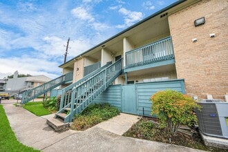 Building Photo - 250 El Dorado Blvd