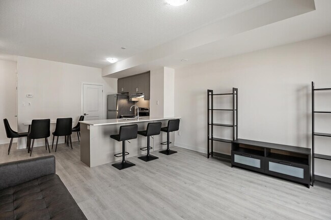 Building Photo - 3 bedroom 3 bath Townhouse