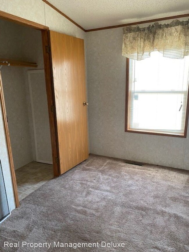 Building Photo - 3 br, 2 bath House - 101 60th Ave