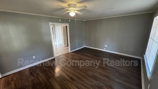Foto del edificio - 5755 Heartwood Dr